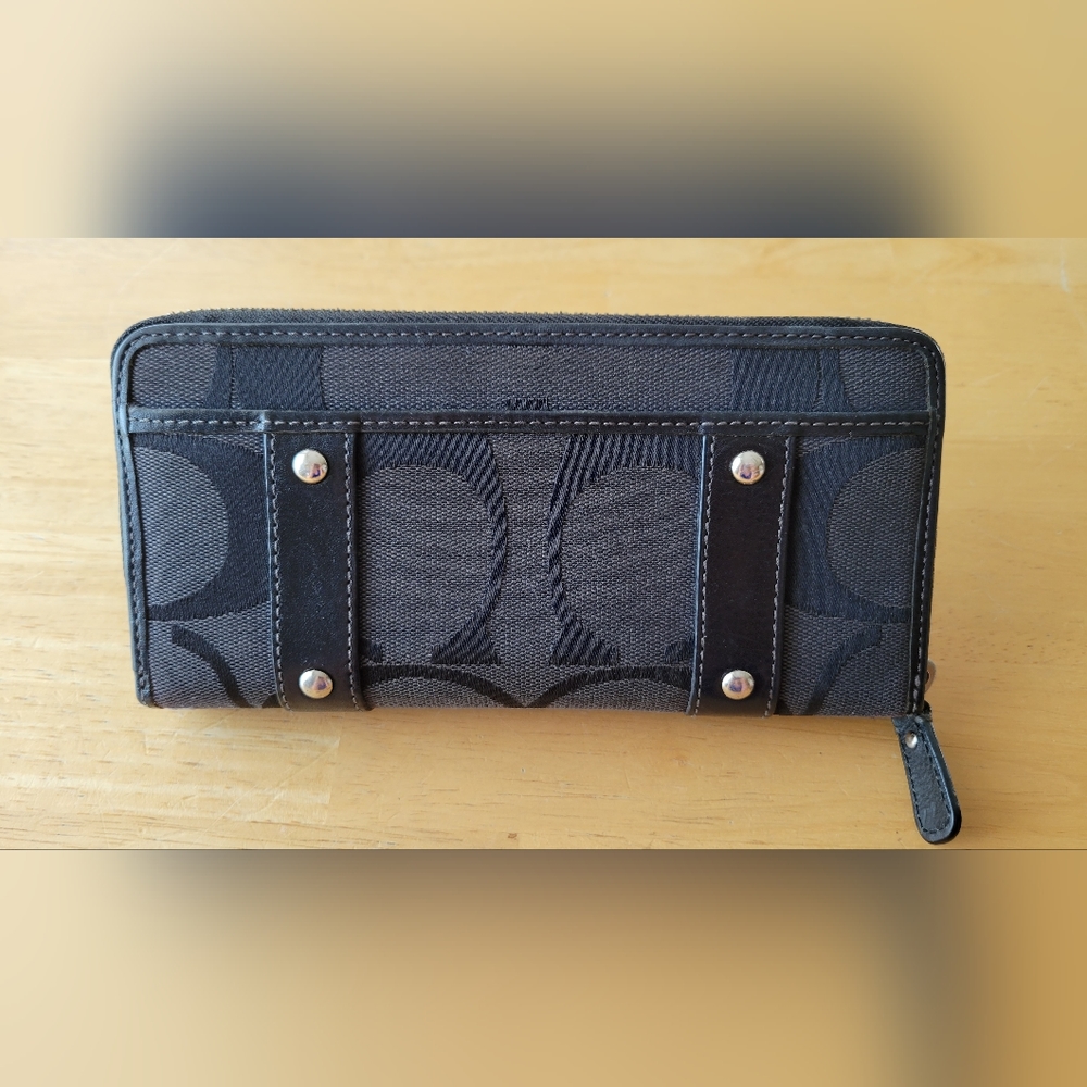 Coach wallet - Picture 2 of 6